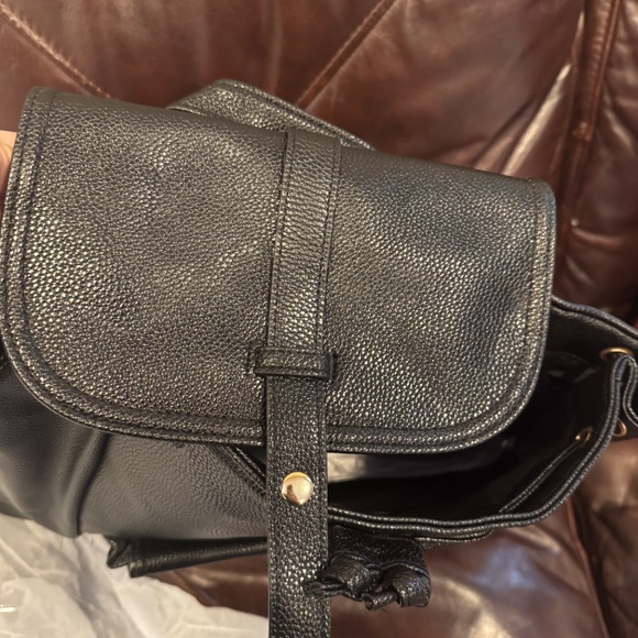 Backpack - Picture 4 of 4